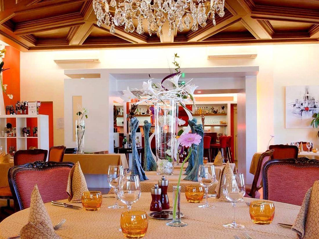 Hotel Restaurant Logis La Palette Wettolsheim Exteriér fotografie