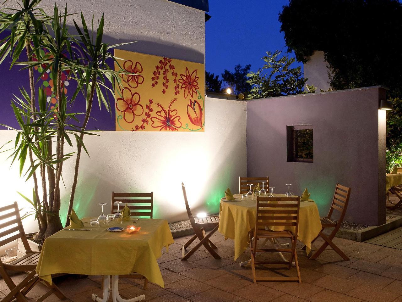 Hotel Restaurant Logis La Palette Wettolsheim Exteriér fotografie