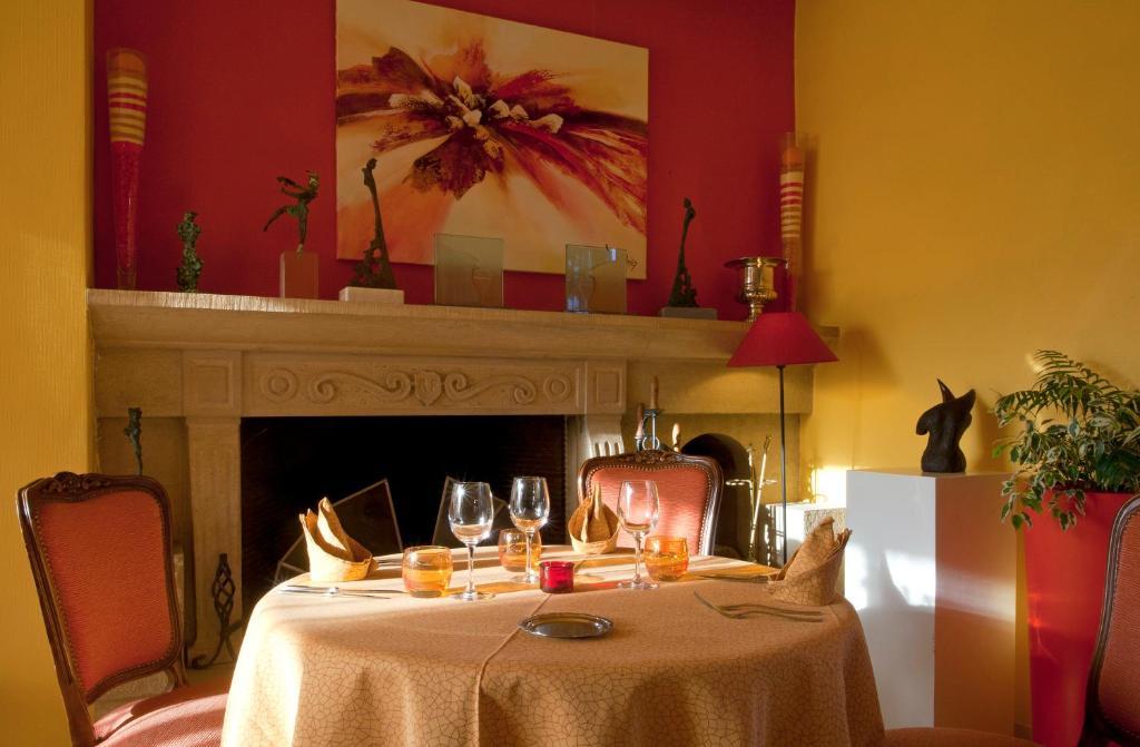 Hotel Restaurant Logis La Palette Wettolsheim Exteriér fotografie